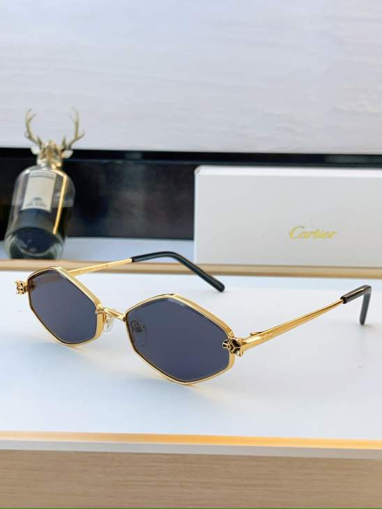 Picture of Cartier Sunglasses _SKUfw80914790fw